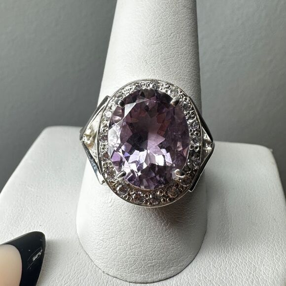 NWOT 11x14mm unheated Amethyst with a halo of cz diamonds in 925 ring! - Picture 1 of 13